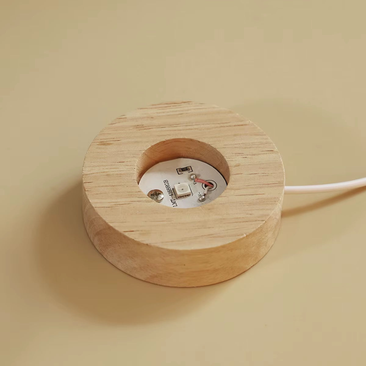 Essential Oil Diffuser with Natural Crystal Rocks, Passive Diffuser with Healing Crystals, USB Charger Wood Base Diffuser