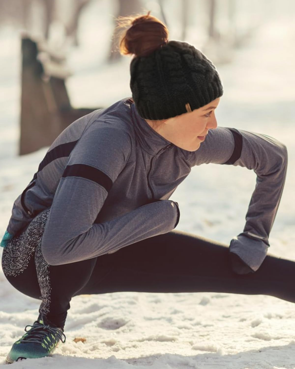 Stay Stylish and Cozy: Women's Ponytail Beanies for Messy Buns - Perfect Winter Hat with Tail Hole for Outdoor Runners